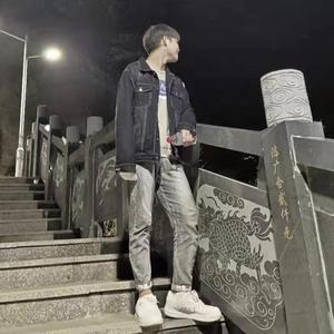 少萝被男生操逼
